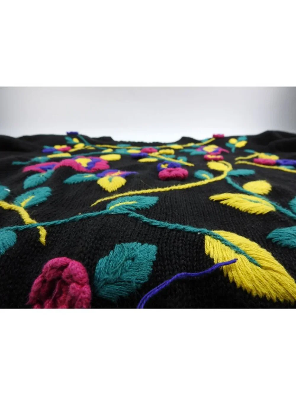 Vintage Lindsey Blake Editions Floral Embroidered Ramie Cotton Sweater Plus 24W - Picture 2 of 7